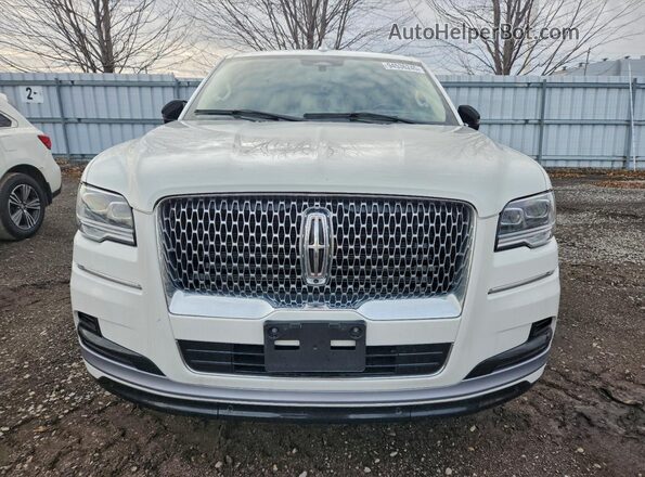 5LMJJ3LT9NEL07727 2022 LINCOLN NAVIGATOR White Front view