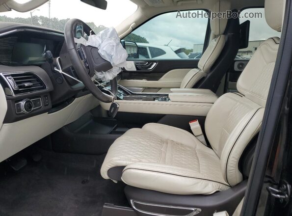 5LMJJ3TT8LEL07084 2020 LINCOLN NAVIGATOR Черный Вид салона спереди
