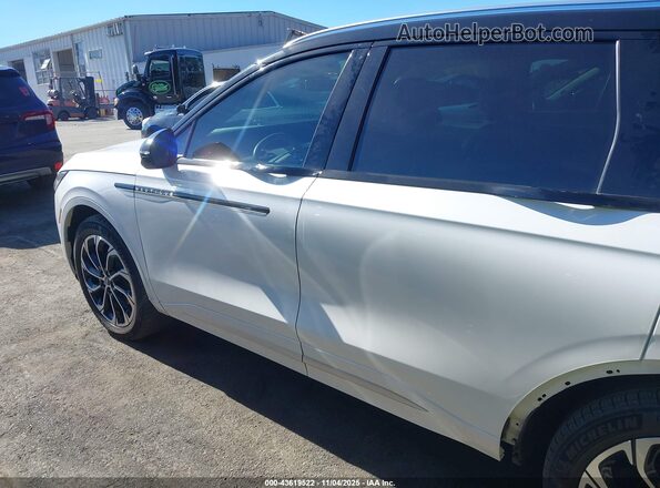 5LMPJ8KA8RJ776893 2024 LINCOLN NAUTILUS White სალონის 360-გრადუსიანი ხედი