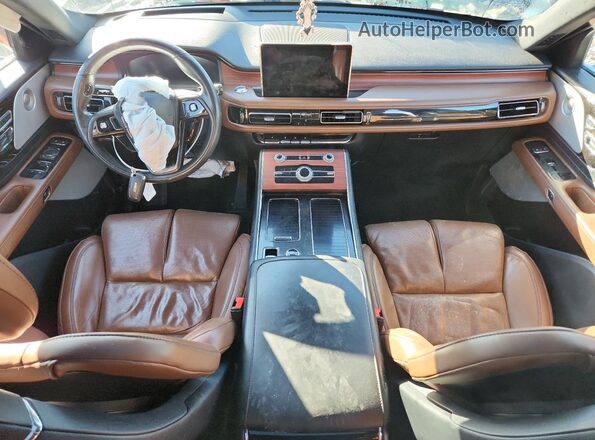 5LMYJ8XY4NNL00301 2022 LINCOLN AVIATOR Серебряный Вид панели приборов