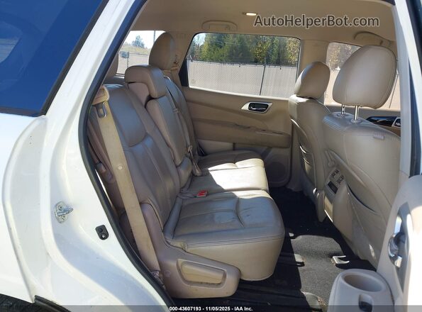 5N1AR2MM0GC657937 2016 NISSAN PATHFINDER White VIN sticker view