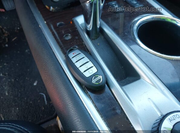 5N1AR2MM7GC655411 2016 NISSAN PATHFINDER Red Dashboard view