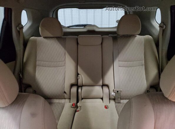 5N1AT2MT2JC748501 2018 NISSAN ROGUE Red Widok tylnych siedzeń