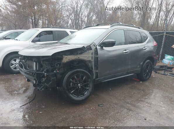 5N1AT2MV4JC794042 2018 NISSAN ROGUE Gray Առջևի ձախ երեք քառորդ տեսարան