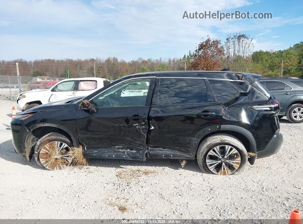 5N1AT3BA8MC673749 2021 NISSAN ROGUE Black Rear interior view