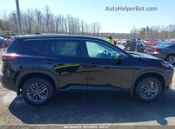 5N1BT3AB1PC774375 2023 NISSAN ROGUE Black Rear interior view
