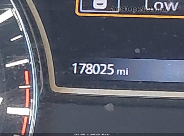 5N1DR2MM0JC613358 2018 NISSAN PATHFINDER White 