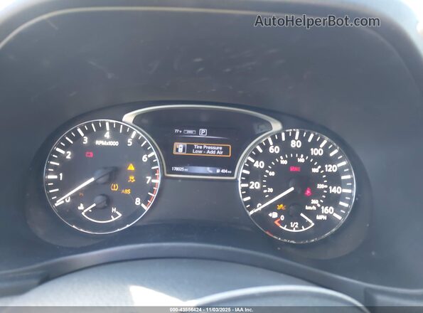 5N1DR2MM0JC613358 2018 NISSAN PATHFINDER White 
