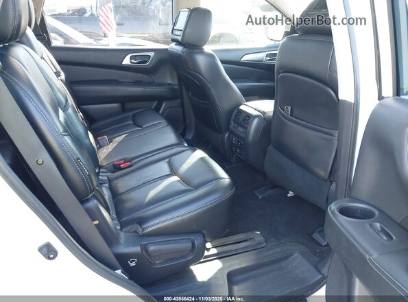 5N1DR2MM0JC613358 2018 NISSAN PATHFINDER White 