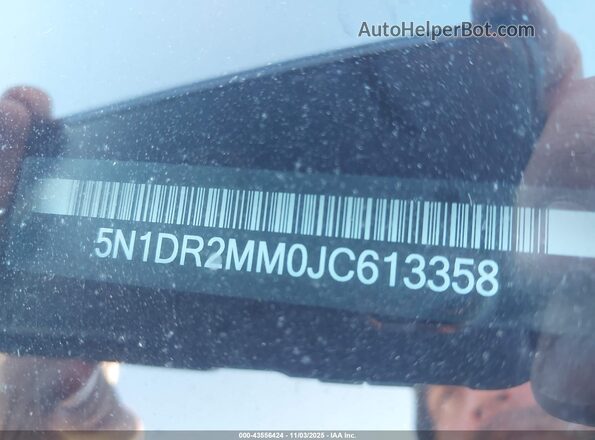 5N1DR2MM0JC613358 2018 NISSAN PATHFINDER White 