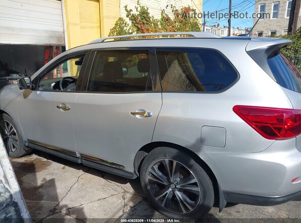 5N1DR2MM3JC620336 2018 NISSAN PATHFINDER Silver 