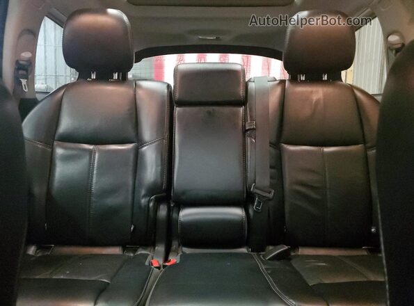 5N1DR2MM8JC603564 2018 NISSAN PATHFINDER Silver Vista de los asientos traseros