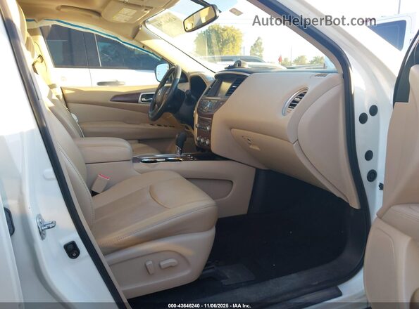 5N1DR2MN3HC635230 2017 NISSAN PATHFINDER White Widok wnętrza z przodu