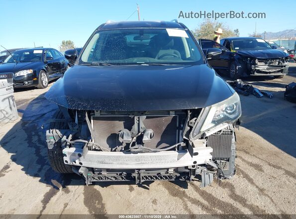 5N1DR2MN5HC903355 2017 NISSAN PATHFINDER Black Вид задньої частини салону