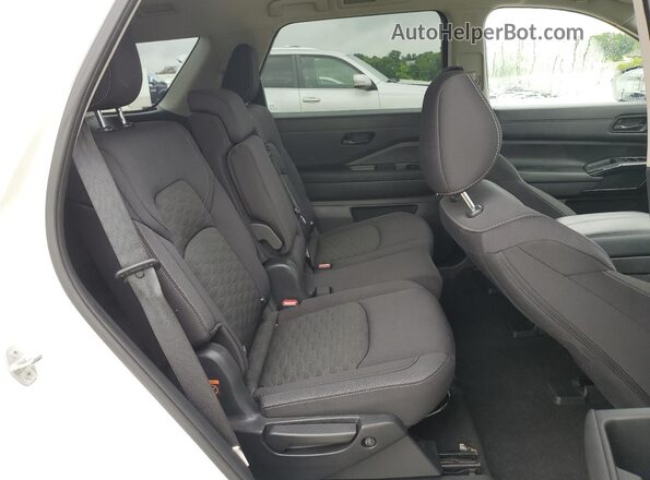 5N1DR3BA0PC250390 2023 NISSAN PATHFINDER White Rear interior view