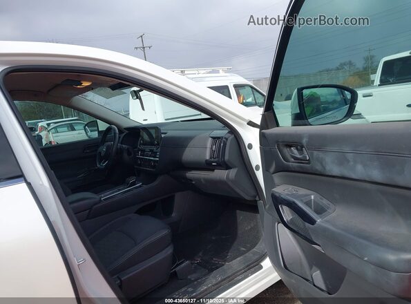 5N1DR3BA7RC234545 2024 NISSAN PATHFINDER White 