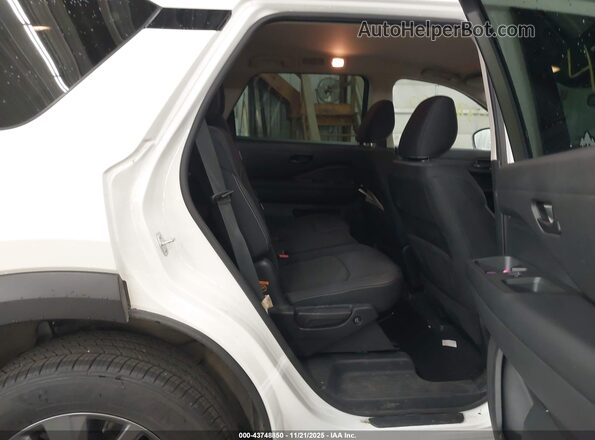 5N1DR3BC0RC237482 2024 NISSAN PATHFINDER White VIN კოდის სტიკერის ხედი