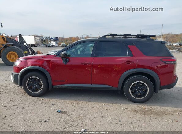 5N1DR3BD6PC233149 2023 NISSAN PATHFINDER Темно-бордовый Панорамный вид салона 360°