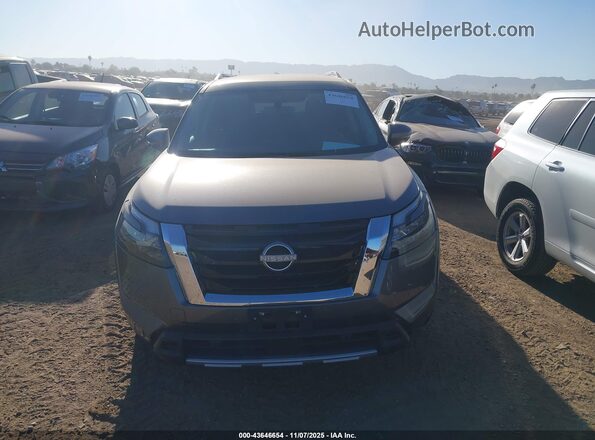 5N1DR3CA4SC227959 2025 NISSAN PATHFINDER Gray Vista del cuadro de instrumentos