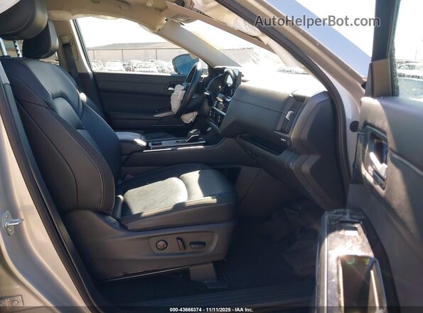 5N1DR3CC0SC246154 2025 NISSAN PATHFINDER Silver წინა სალონის ხედი