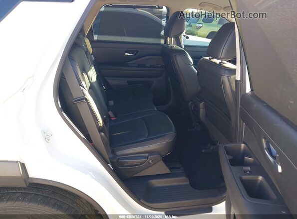 5N1DR3CC4PC264017 2023 NISSAN PATHFINDER White VIN კოდის სტიკერის ხედი