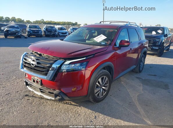 5N1DR3CC8PC222806 2023 NISSAN PATHFINDER Red Առջևի ձախ երեք քառորդ տեսարան