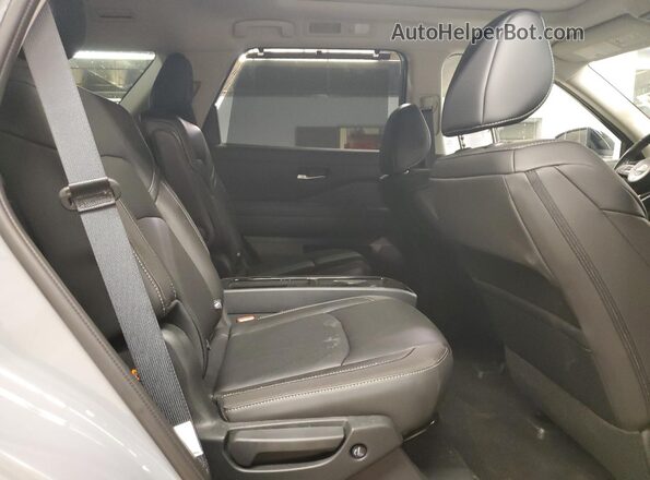 5N1DR3CD1RC288058 2024 NISSAN PATHFINDER Серый Вид задней части салона