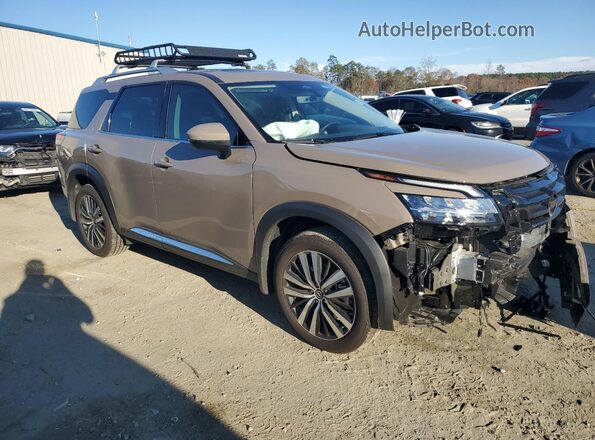 5N1DR3DJ3RC259357 2024 NISSAN PATHFINDER Желто-коричневый Передняя правая четверть