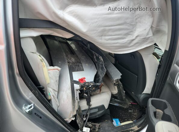 5NMP14GL4SH104741 2025 HYUNDAI SANTA Silver Rear seats view