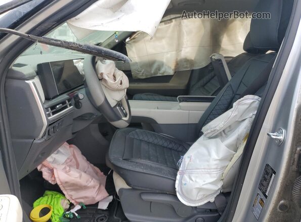 5NMP1DGL3SH114404 2025 HYUNDAI SANTA Silver Widok wnętrza z przodu