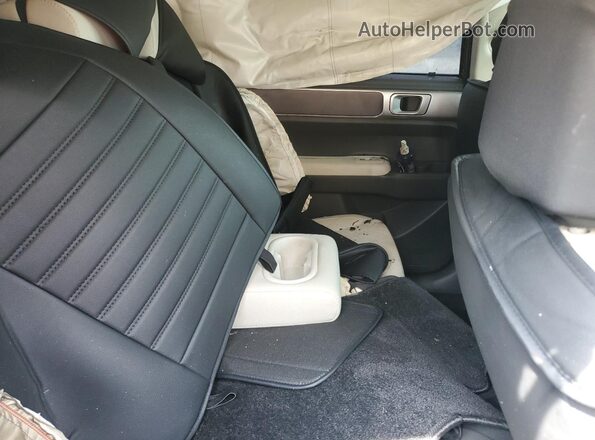 5NMP1DGL3SH114404 2025 HYUNDAI SANTA Silver Widok wnętrza z tyłu