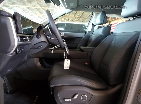 5NMP24G19SH057203 2025 HYUNDAI SANTA Silver Front interior view