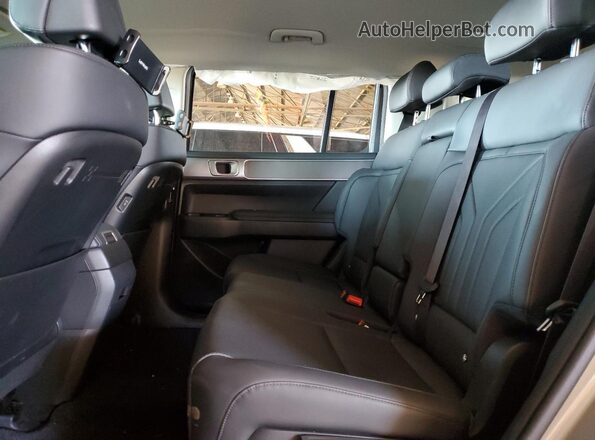 5NMP24G19SH057203 2025 HYUNDAI SANTA Silver Rear interior view
