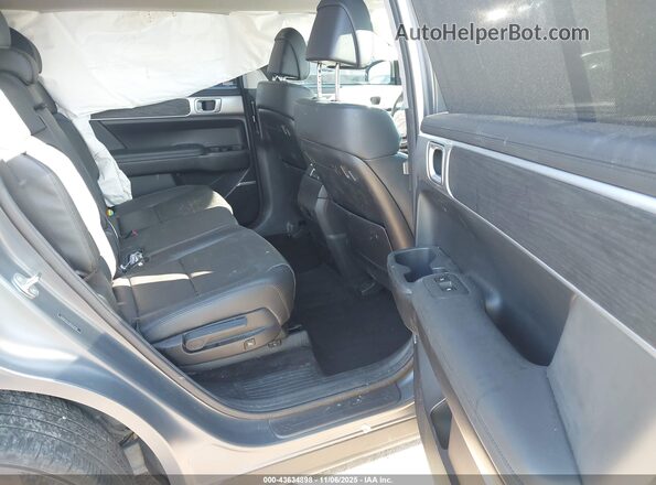 5NMP44GL9RH066960 2024 HYUNDAI SANTA FE Gray VIN sticker view