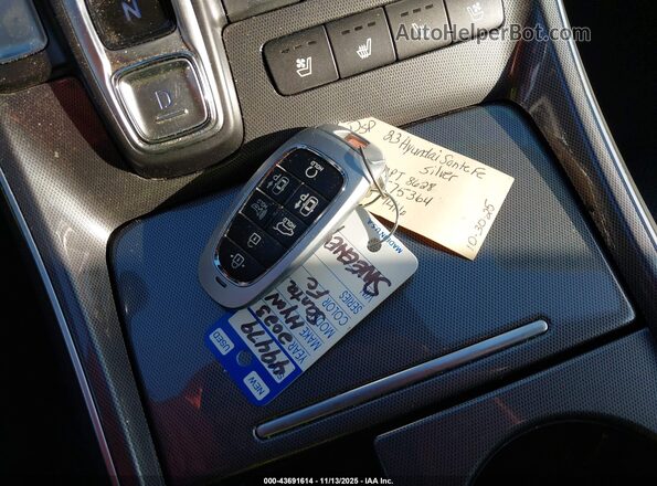 5NMS5DAL0PH575364 2023 HYUNDAI SANTA FE CALLIGRAPHY Silver Dashboard view