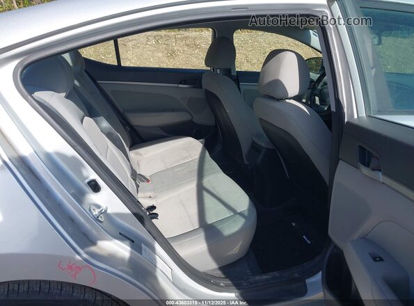 5NPD84LF2JH227583 2018 HYUNDAI ELANTRA Silver 