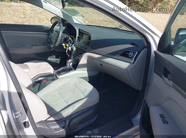 5NPD84LF2JH227583 2018 HYUNDAI ELANTRA Silver 