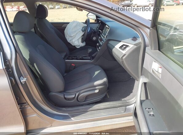 5NPE24AF4KH731448 2019 HYUNDAI SONATA Gray Vista interior delantera