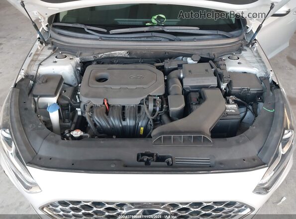 5NPE34AF0JH726758 2018 HYUNDAI SONATA Серебряный Вид сзади