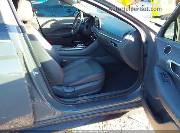5NPEJ4J21LH014331 2020 HYUNDAI SONATA Gray Սալոնի դիմացի տեսք