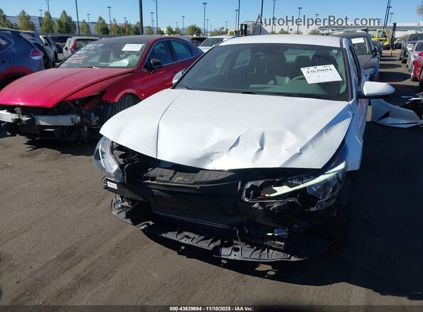 5NPLL4AG0NH077422 2022 HYUNDAI ELANTRA White წინა ხედი