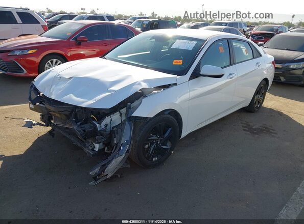 5NPLM4AG1MH048894 2021 HYUNDAI ELANTRA Белый Передняя левая четверть