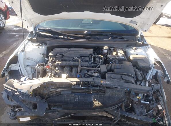 5NPLM4AG1MH048894 2021 HYUNDAI ELANTRA Белый Вид сзади