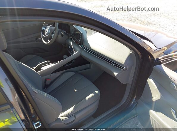 5NPLM4AG1NH084876 2022 HYUNDAI ELANTRA Gray Vista interior delantera