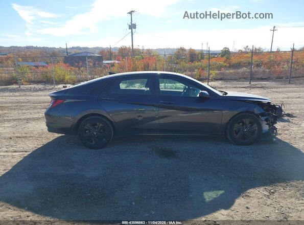 5NPLM4AG1NH084876 2022 HYUNDAI ELANTRA Gray Vista interior trasera