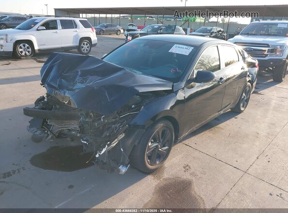 5NPLM4AG5NH067076 2022 HYUNDAI ELANTRA Black Vista tres cuartos delantera izquierda