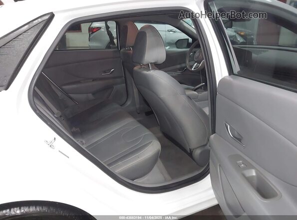 5NPLM4AG6NH070620 2022 HYUNDAI ELANTRA Белый Вид наклейки с VIN-кодом
