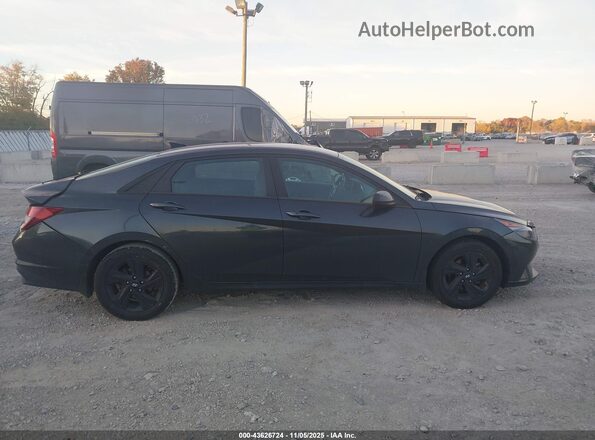 5NPLM4AG8NH077441 2022 HYUNDAI ELANTRA Gray Widok wnętrza z tyłu
