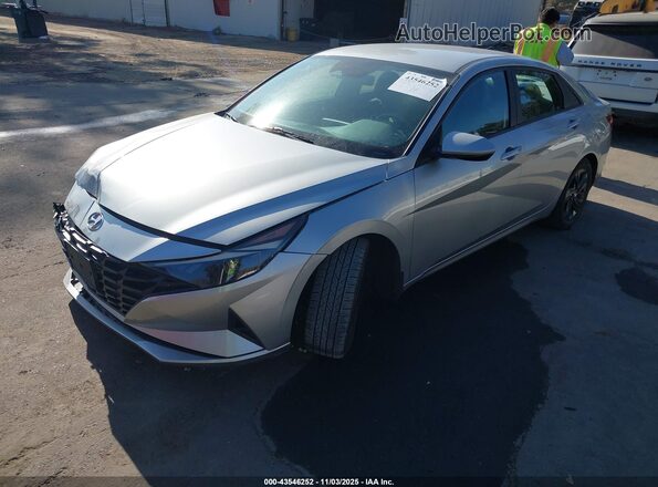 5NPLM4AG8NH079562 2022 HYUNDAI ELANTRA Silver Передня ліва чверть