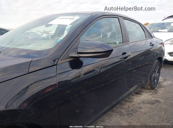 5NPLM4AG9NH071521 2022 HYUNDAI ELANTRA Black Widok wnętrza 360 stopni